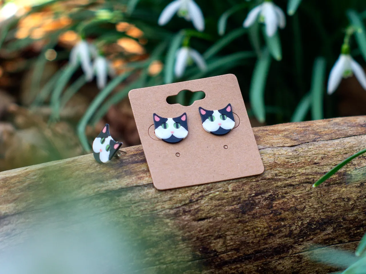 Chunky Cat Stud Earring view 3