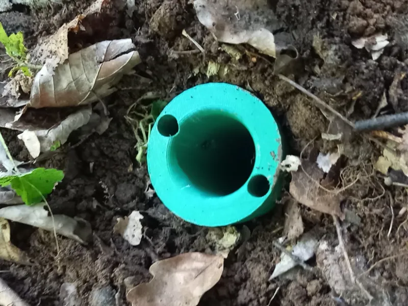 Geocaching PET tube holder