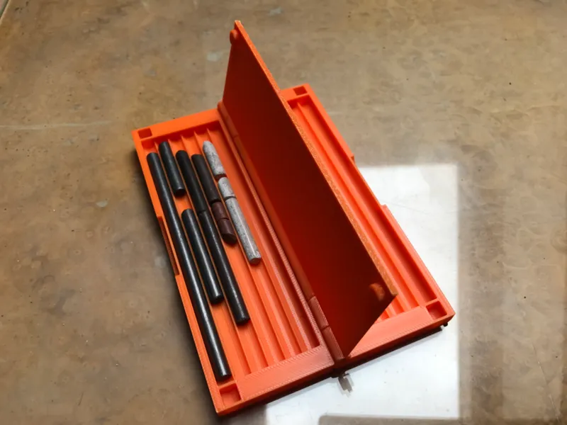 5.6mm Lead/Pastel/Charcoal Holder Case