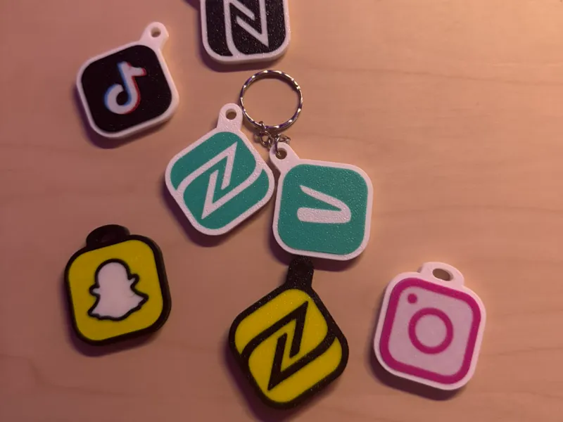 NFC Keychain TikTok, Instagram, Snapchat, Vinted