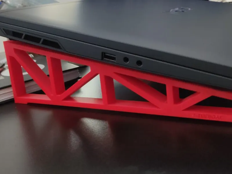 Lattice Laptop Stand