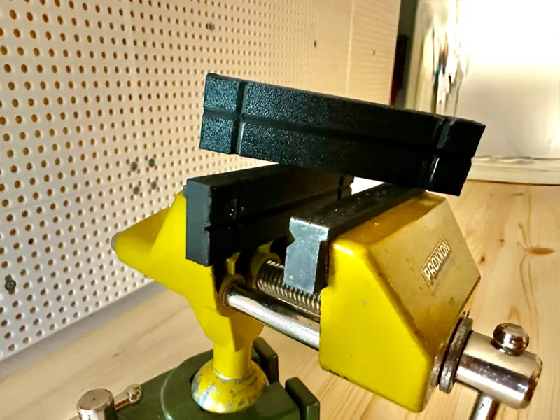 Proxxon Mini Vise Jaws Notched