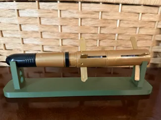 Missile holder