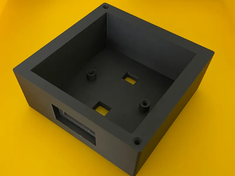 Box mit Schalter