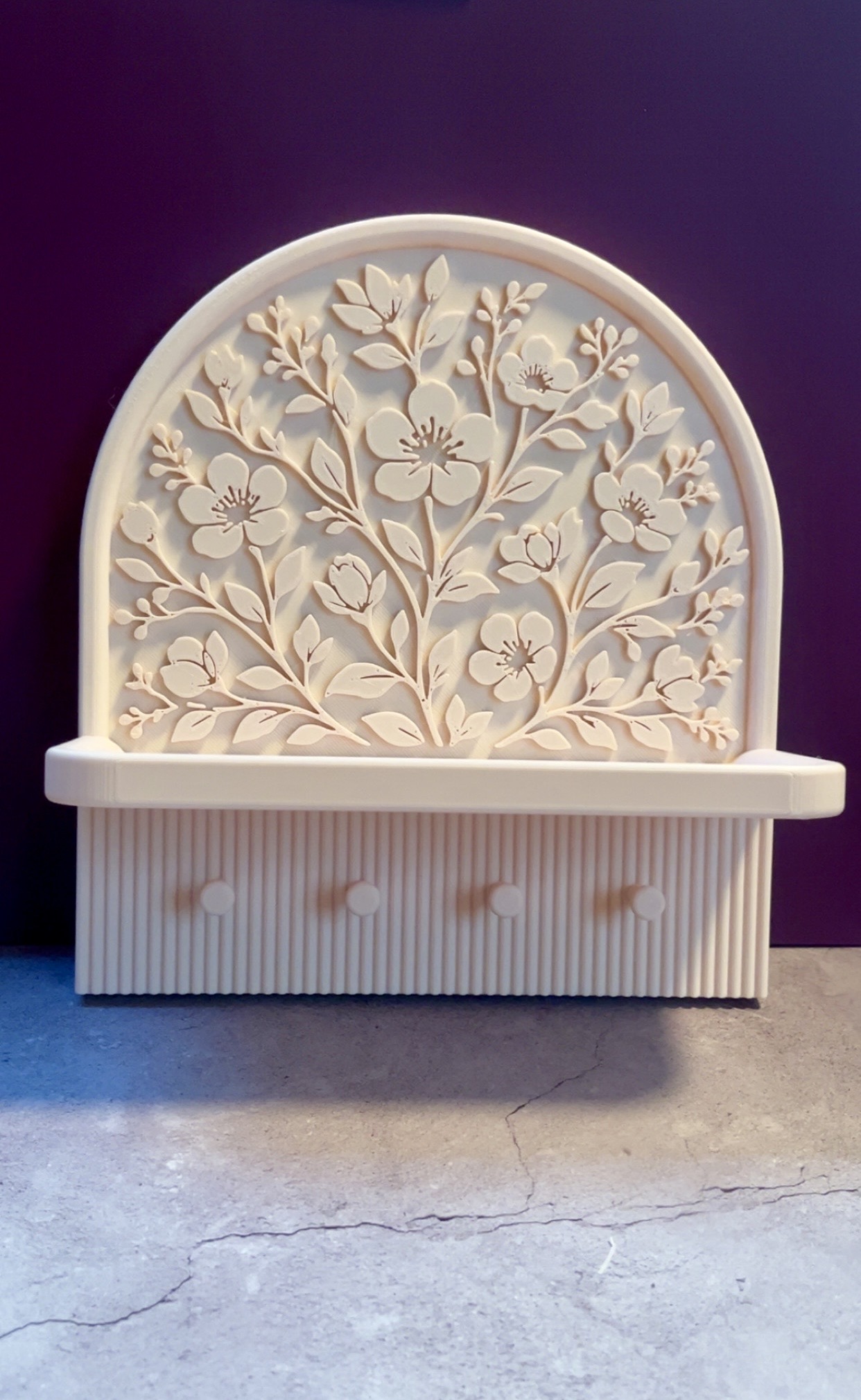Miniatura 2 do modelo 3D Floral Key Holder With Tray - Wall Mount
