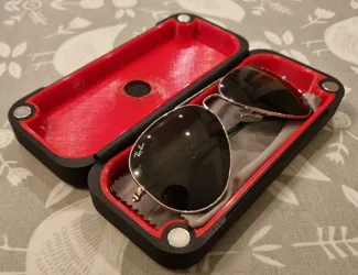 Trackable Glasses Case