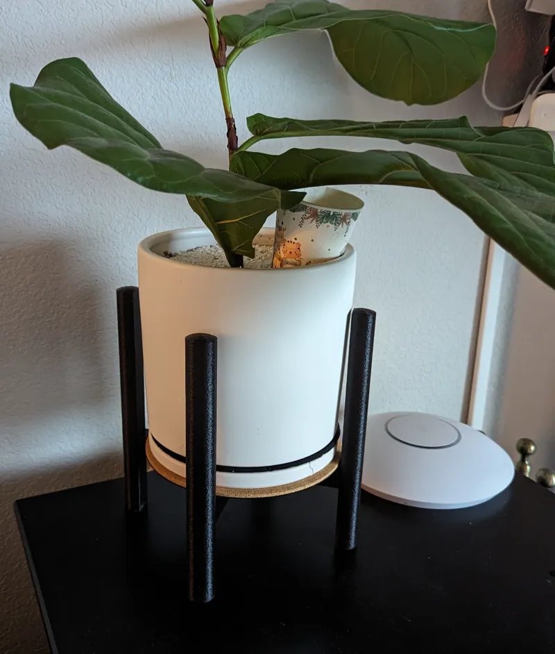 8 inch indoor planter stand - xoxo