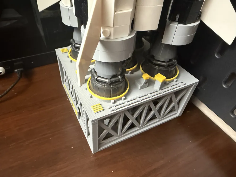 Saturn V Launch Pad Display Stand – Support-Free - Free 3D Print Model ...