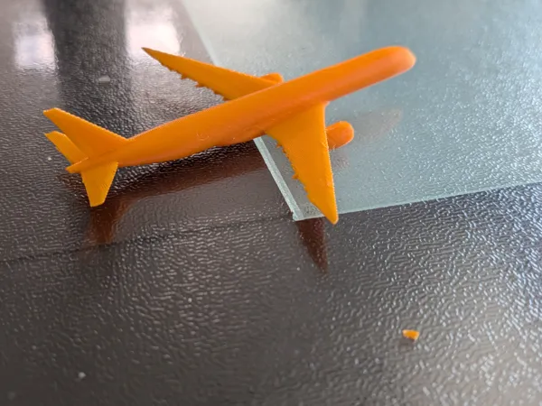 Airbus A350-1000 miniature