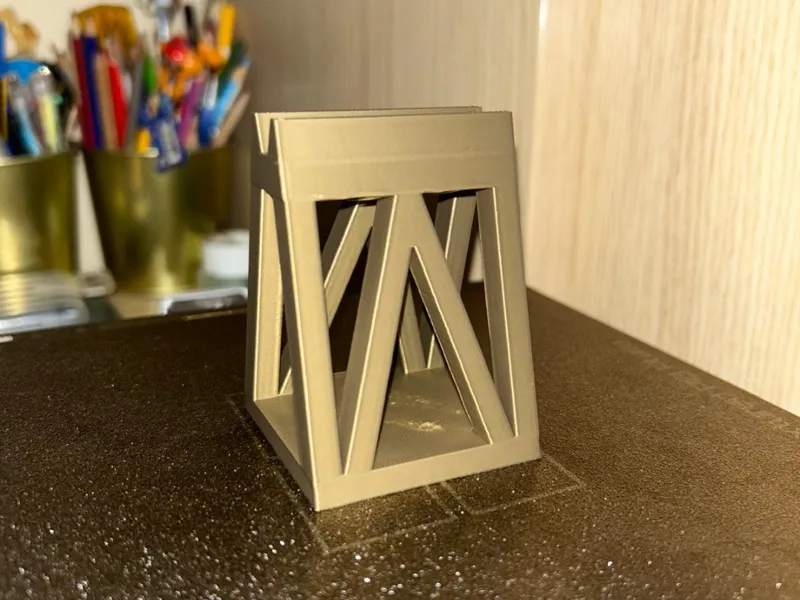 FoldLift 25° – Portable Laptop Stand