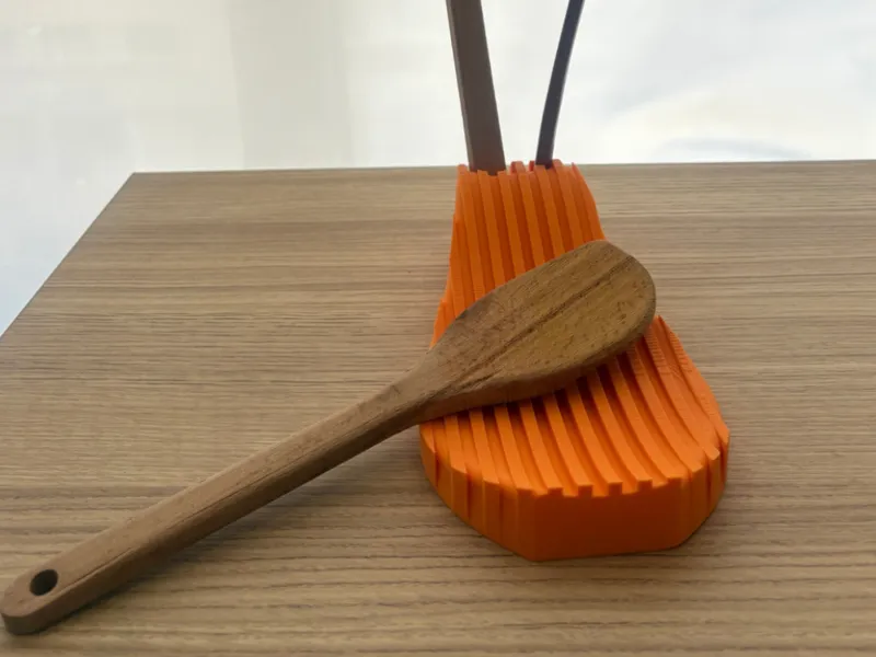 Spoon holder, practrical and ready to use
