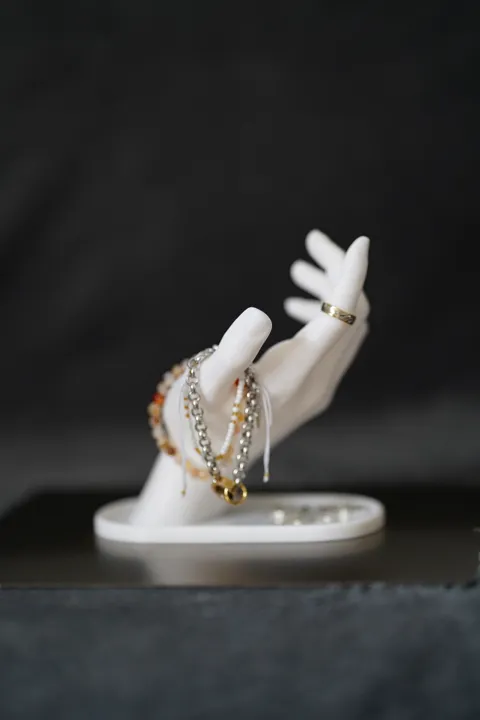 3D Scanned Hand Jewelry Holder, No Supports! view 3