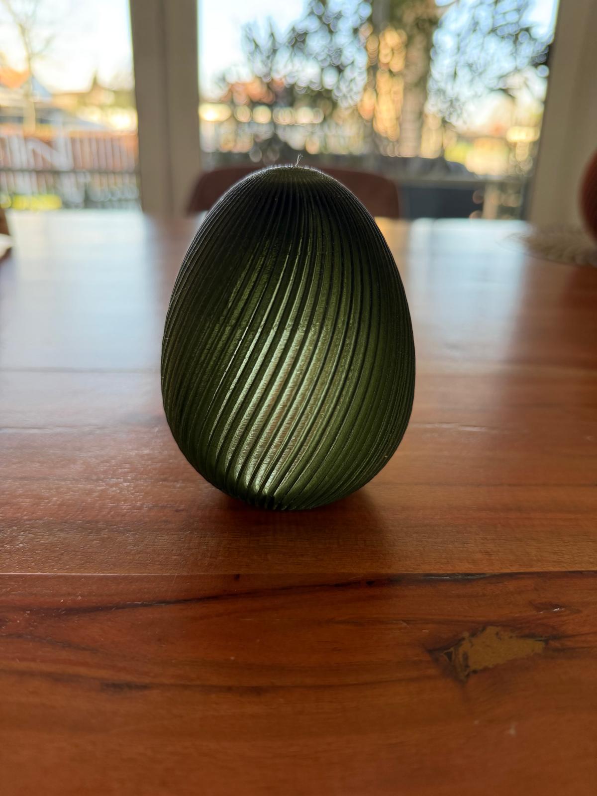 Wavy Easter Egg - Free 3D Print Model - MakerWorld