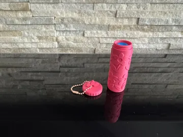 Llavero: Flower Lipbalm Holder with Keychain Hole — vista de referencia 4
