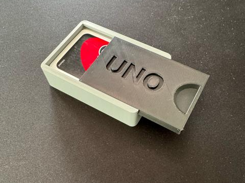 UPDATED UNO Karten Box mit Schiebedeckel und Grip