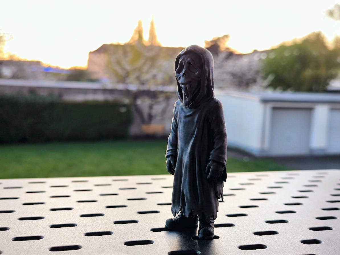 Chibi Ghostface – Stylische Horror Miniatur Figur