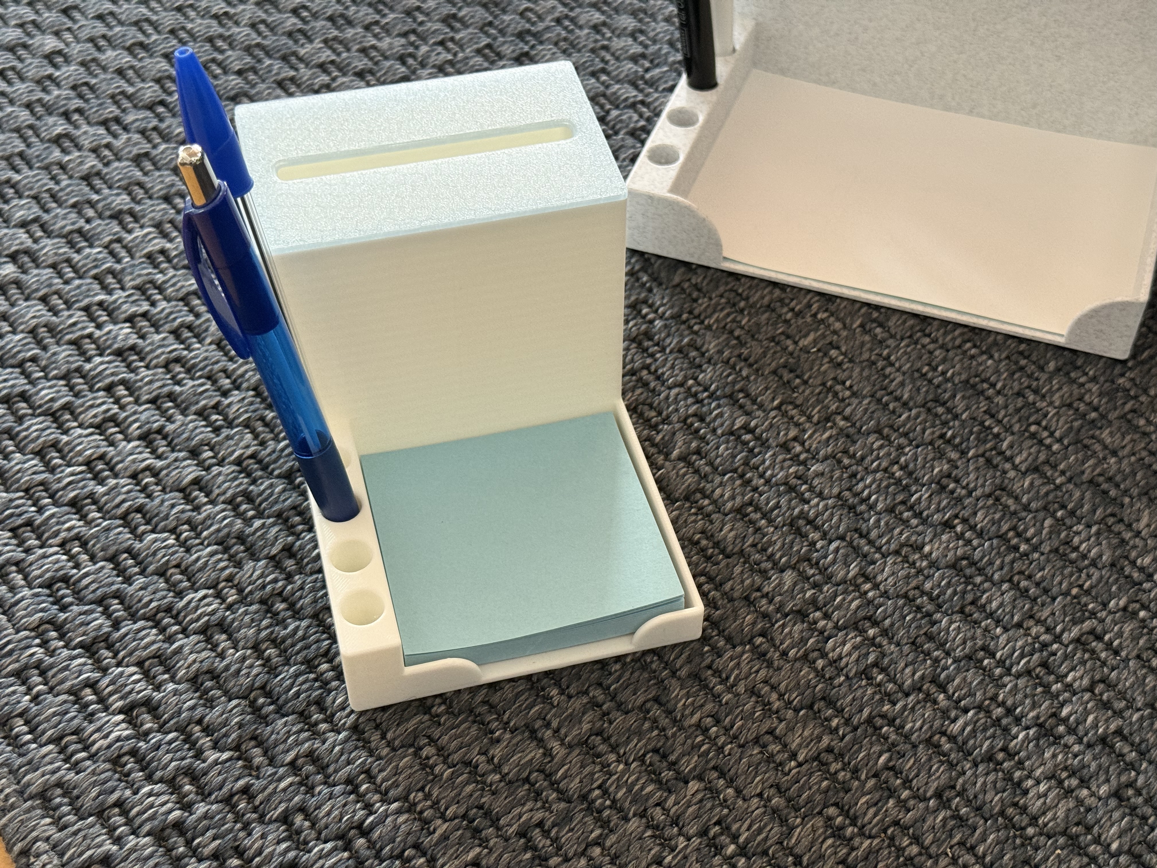 Miniatura 1 do modelo 3D Feedback & Question Box (A6 & Post-it)