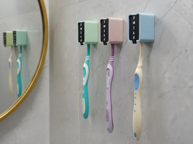 Toothbrush Holder with Open-Close Cover 