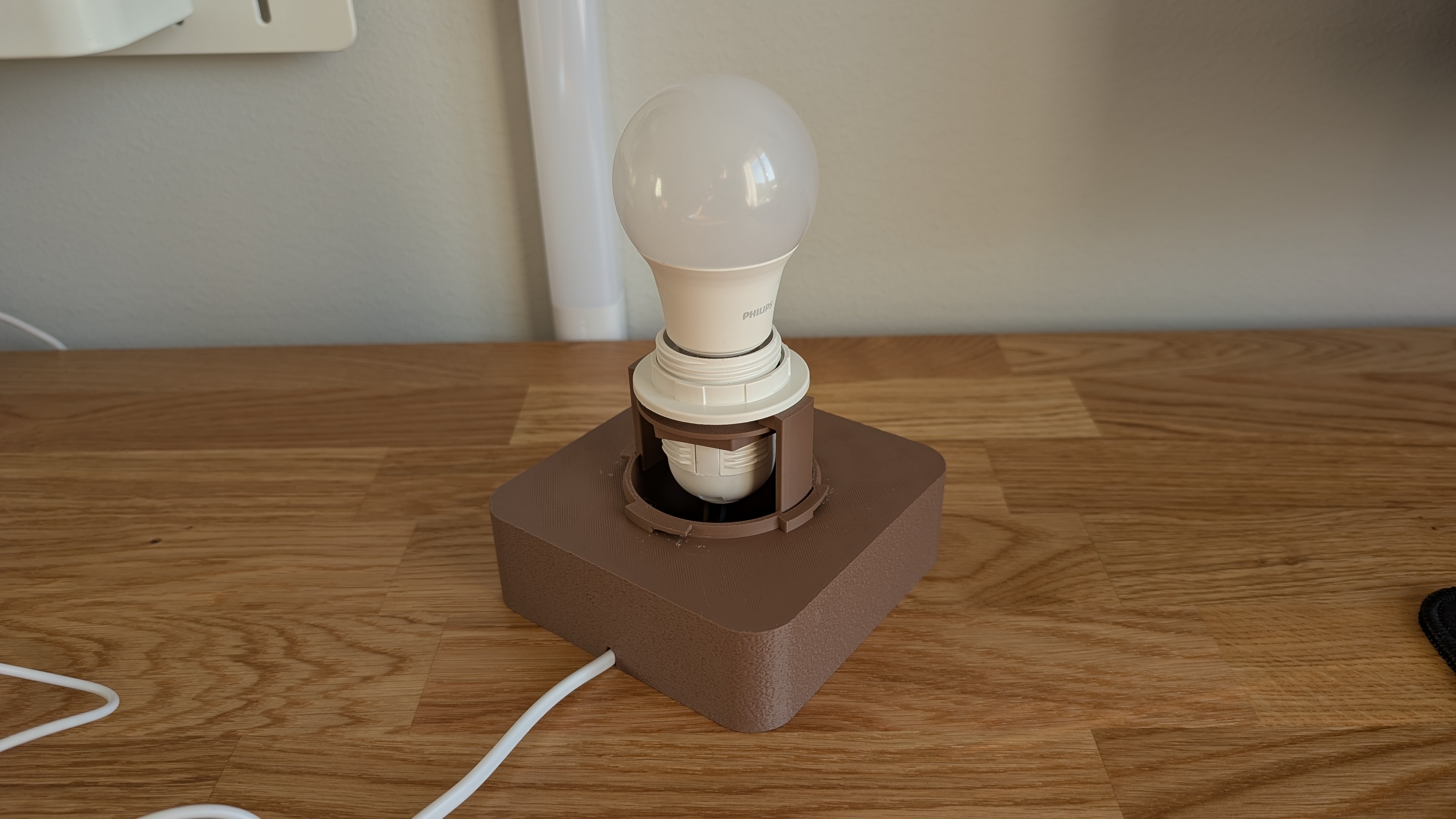 Miniatura 2 do modelo 3D Wavy Lamp -E27 & LED Lamp Kit