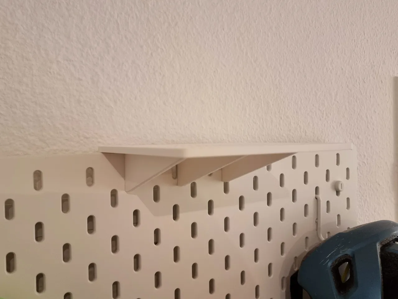 Skadis Top Shelf view 2