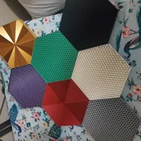 Projet de décoration murale modulaire alvéolée — photo 4
