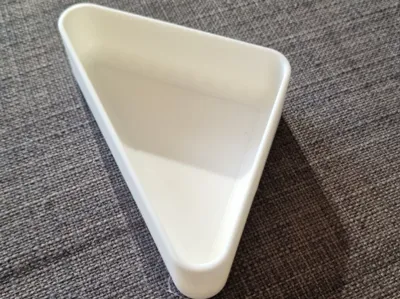 Right-Angled Triangular Bowl