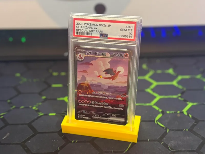 Graded Minimalist Card Stand