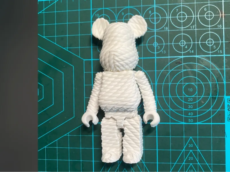 绳纹流体熊/Rope patterned fluid bear