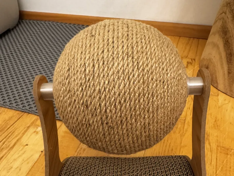 Spacer for Modern Living Valencia Scratching Post