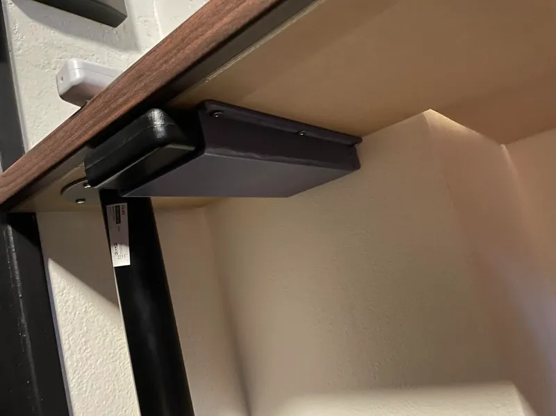 Caliper holder