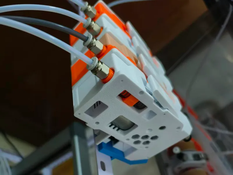 BMCU 370双微动角钢固定支架
