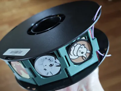 MakerChip holder for filament spool