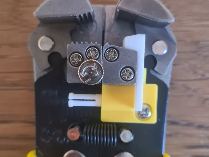 Stanley wirecutter adjustment