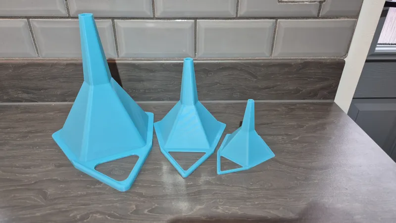 Set of 3 geometric funnels