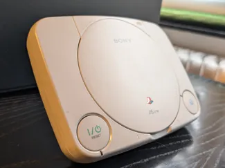 PS One Slim invisible Stand