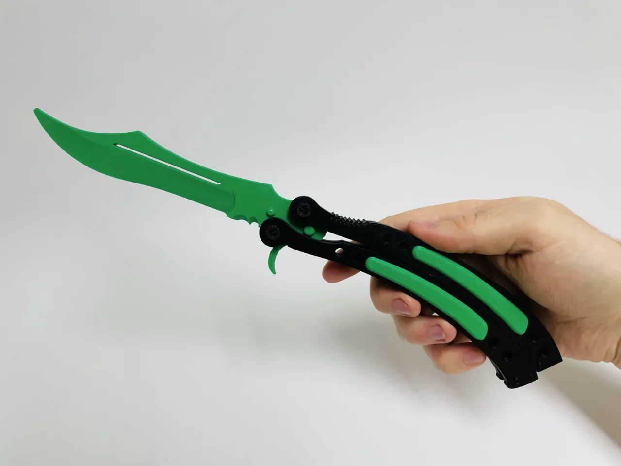 Butterfly knife v2 (free movement) view 2