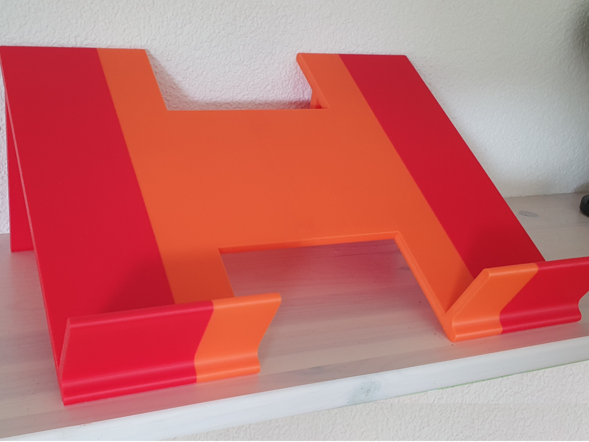 Präsentationsständer / Halter für RC Autos  26 cm