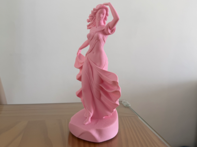 Figurine design - la danseuse