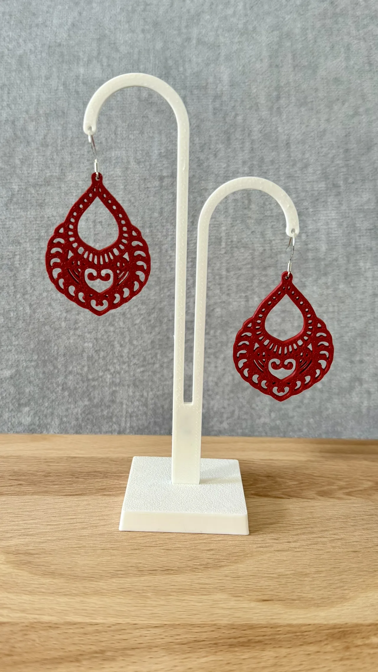 romantic heart earring view 3