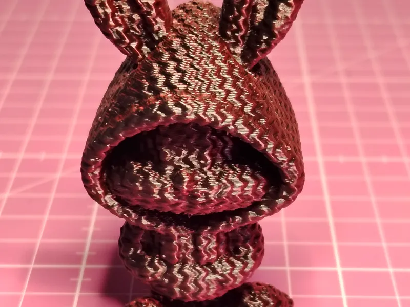 Hase mit Hoodie in Strickmuster
