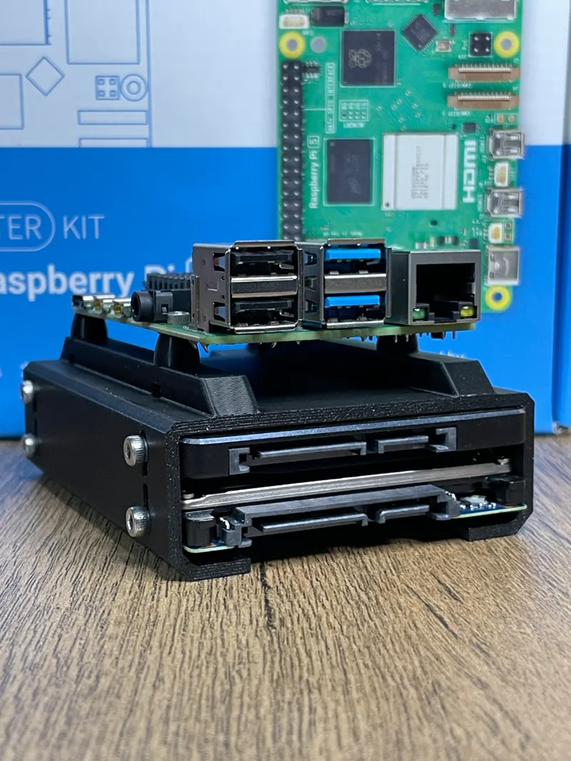 Raspberry Pi 5 and 4 - Official Case - 2 x SSD Adapter