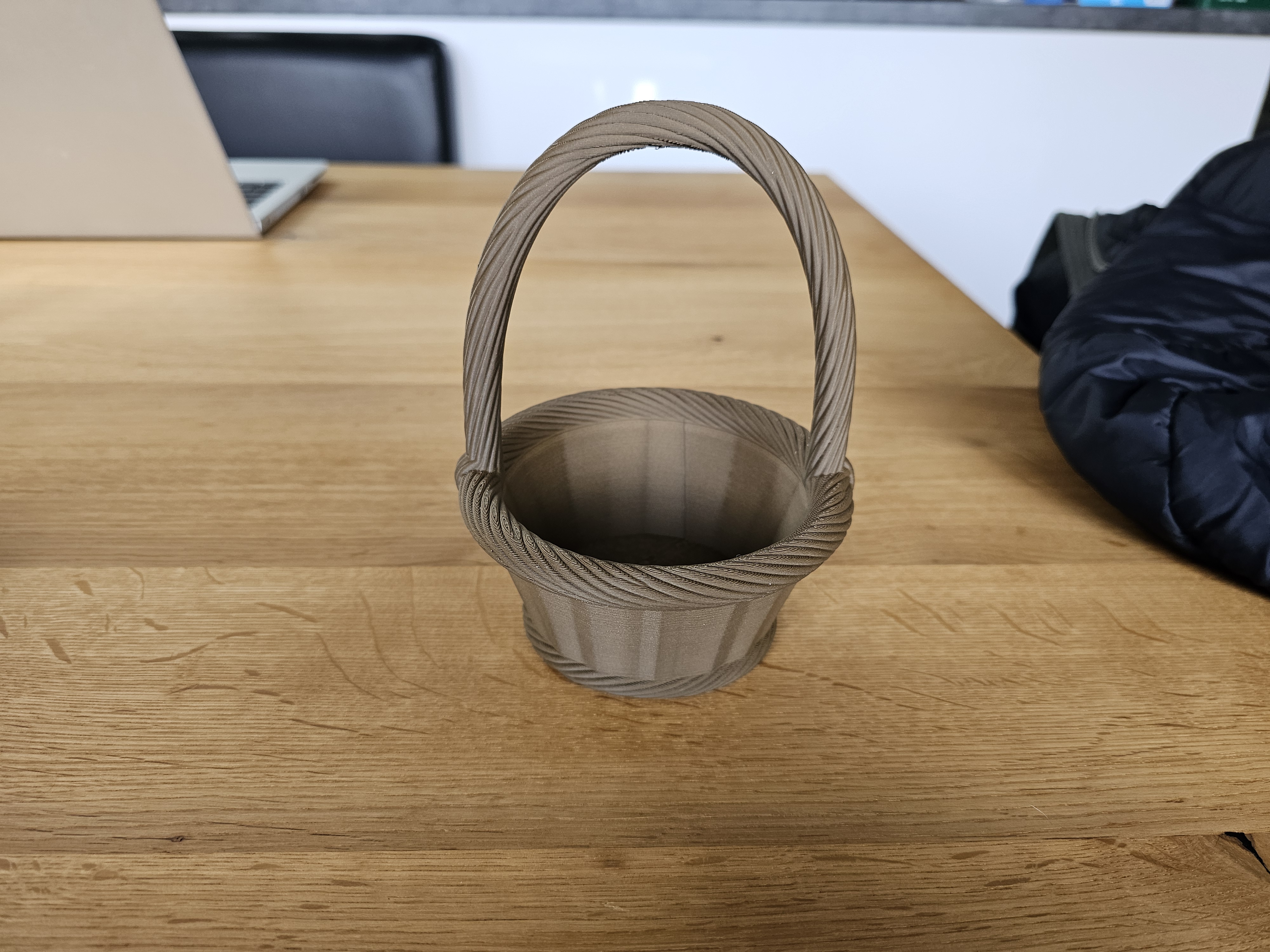 Miniatura 2 do modelo 3D Modern Easter Basket Collection 