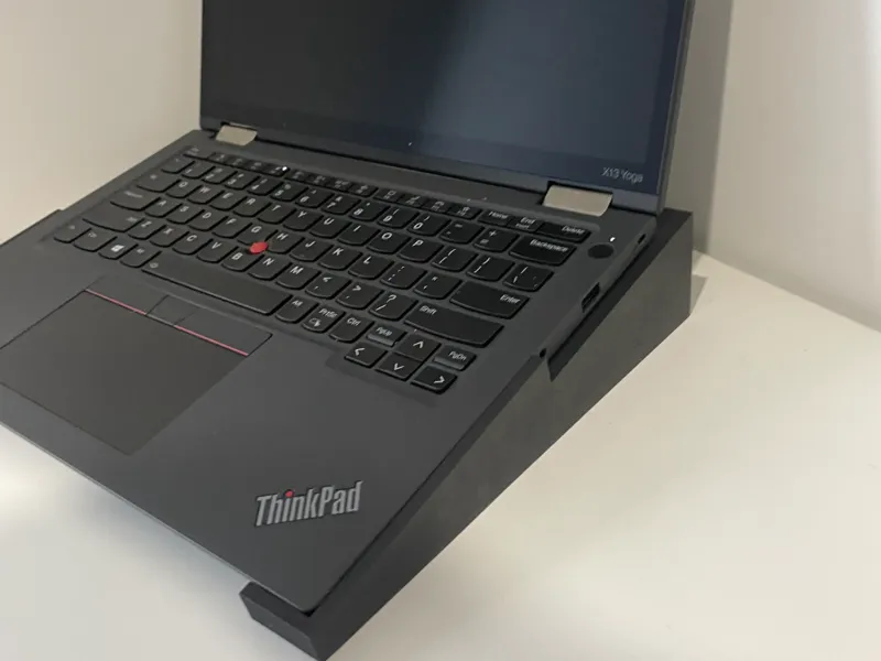 Laptop raiser