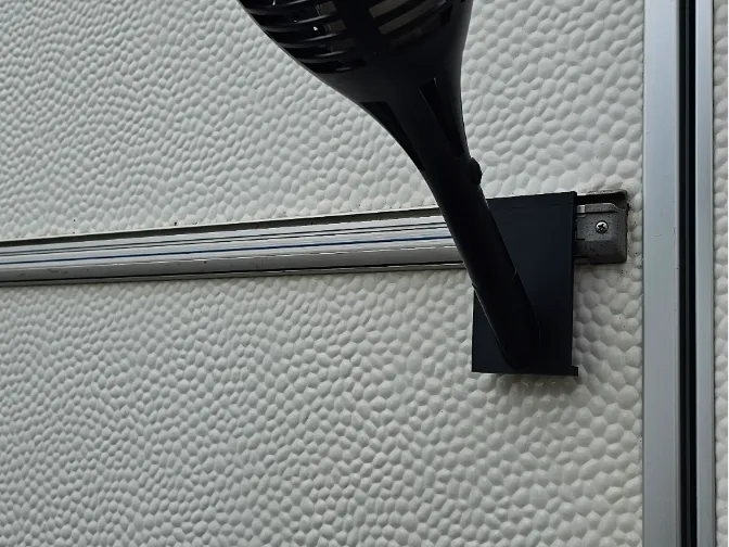 Fackelhalter für Kederschienen