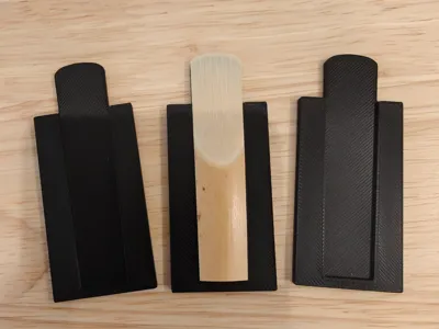 Alto saxophone reed trimmer guide