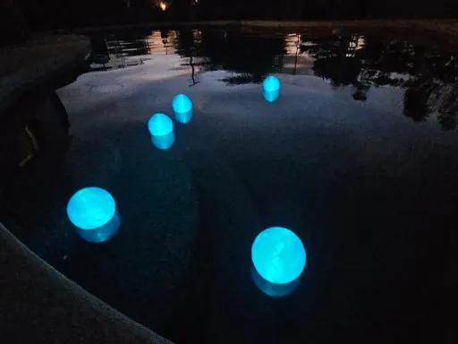 Modelo para impresión 3D: Orb Pool Lights. Referencia del modelo original.