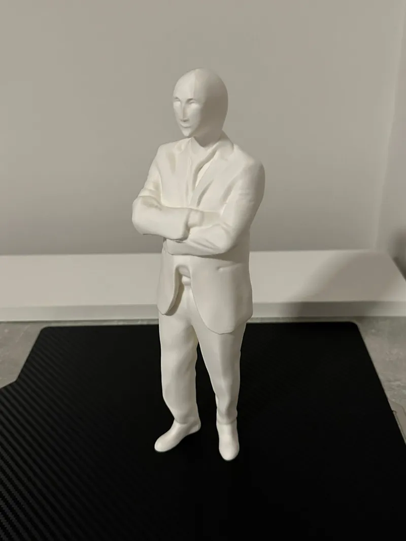 S T O N K S - Stonks Meme Statue 