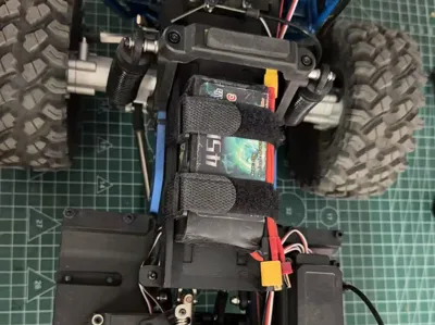 H8P extended battery compartment