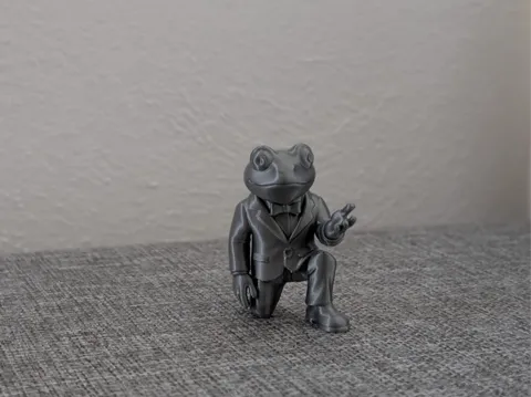 Gentleman frog