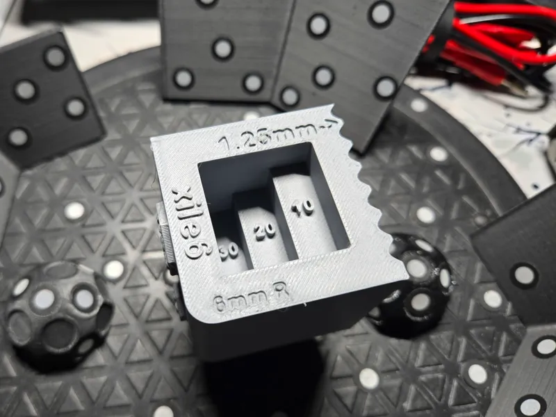 3D Scanning Cube Tester